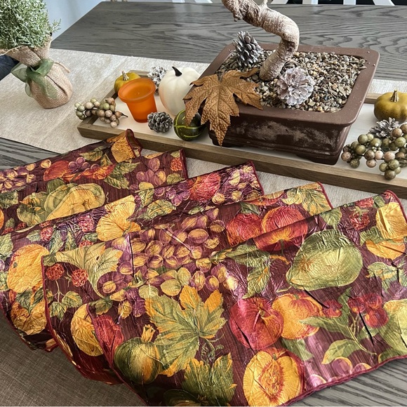 🍇 Set of 6 Vintage Fall Autumn Foiled Shiny Metallic Reusable Napkins - Picture 6 of 7